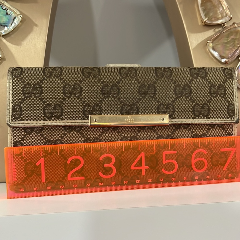 Gucci Wallet - Picture 15 of 17
